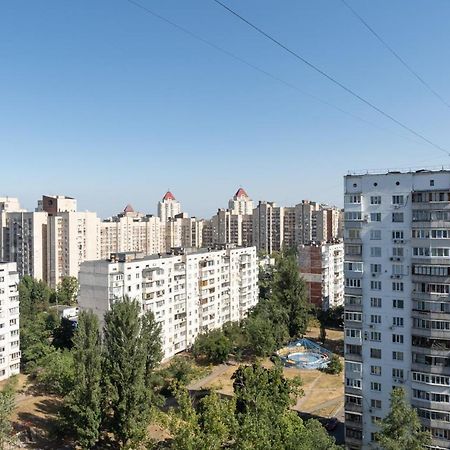 Чудова Квартира Для Відпочинку І Роботи На Оболоні 키예프 외부 사진
